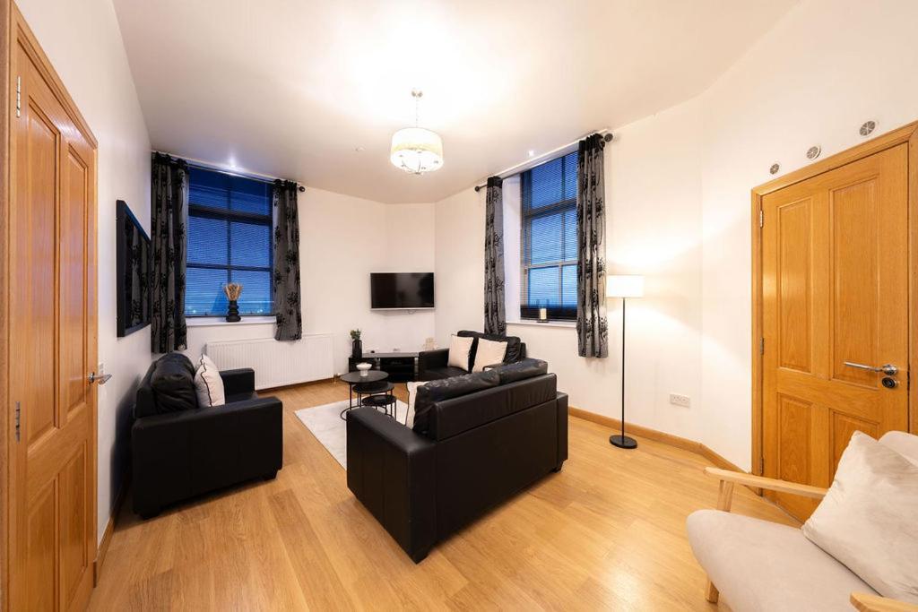Castle Penthouse * Aberdeen